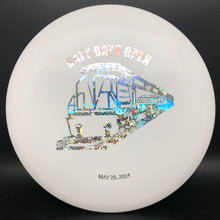 Load image into Gallery viewer, Discraft ESP Buzzz White bottom stamp train top
